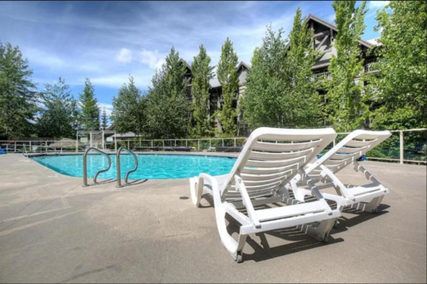 Villa The Aspens By Outpost Whistler Exterior foto